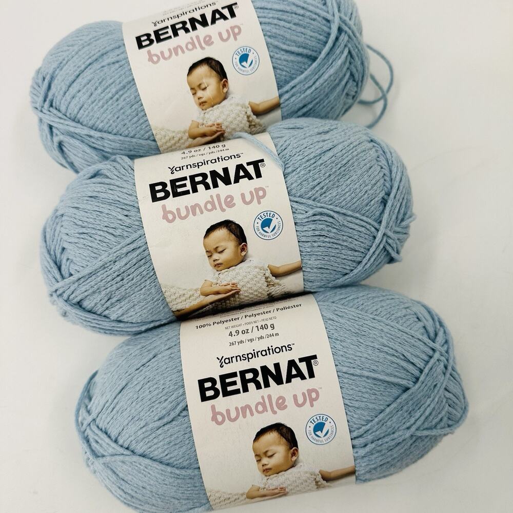 Bernat Bundle Up Yarn SKY BLUE 3 Skeins Baby Yarn Super soft 100% Polyester
